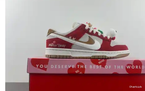 Green Brown Red 85 Low White Christmas SB DO9457-112 Dunk Nike 0504